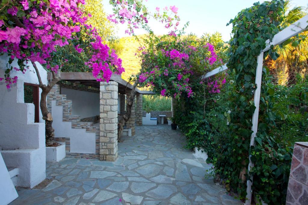 Damnoni Paradise Exterior photo